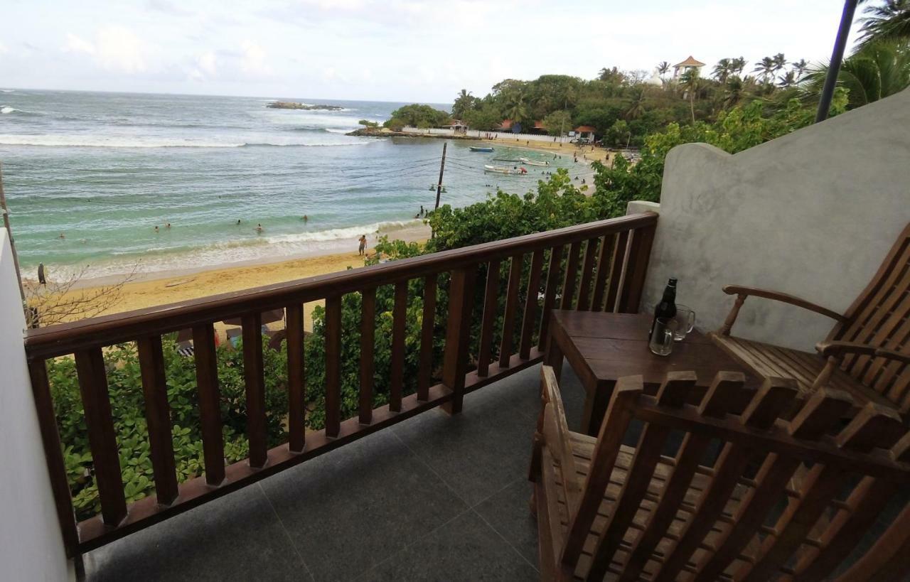 Wave Beach Resort Unawatuna Exterior photo